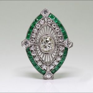 🆕 Sterling Silver emerald ring.